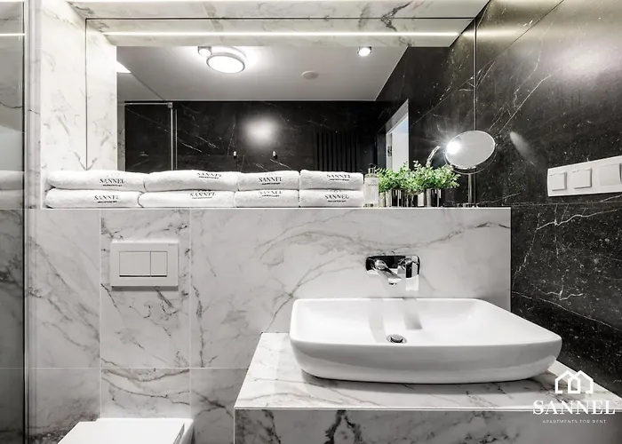 Prestige Z Dostępem Do Basenów,strefy Saun,jacuzzi - Pinea Pobierowo-sannel For Rent Apartamento Pobierowo